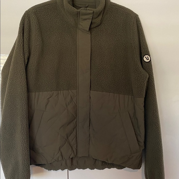 Vuori Fleece & Quilted Full-Zip Jacket - Picture 3 of 7